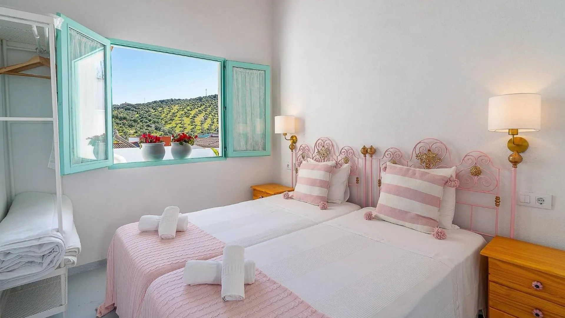 Casa De La Tita Belen Villa La Puebla de los Infantes Farm stay